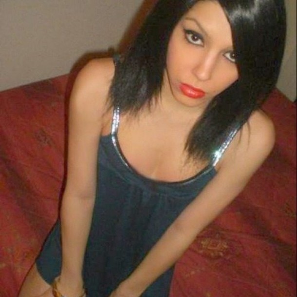 Belle trans cherche mec viril pour une relation suivie  Villemolaque